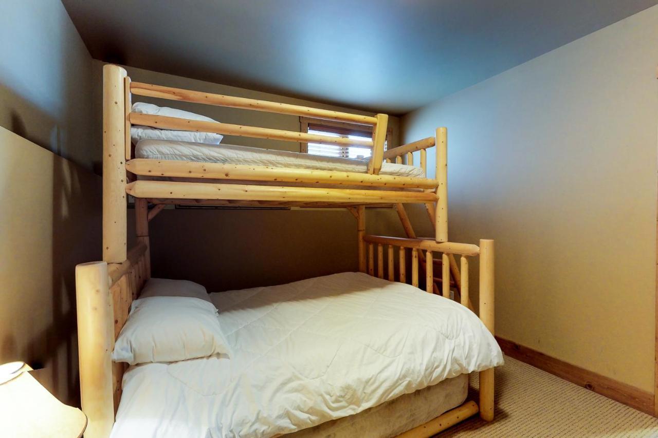 Polar Peak Villa Big White Ski Resort Luaran gambar